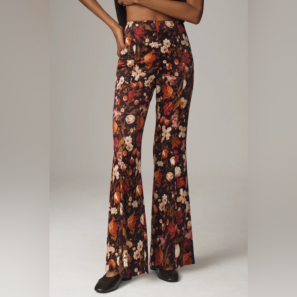 ✨ Anthropologie floral flare pants 2